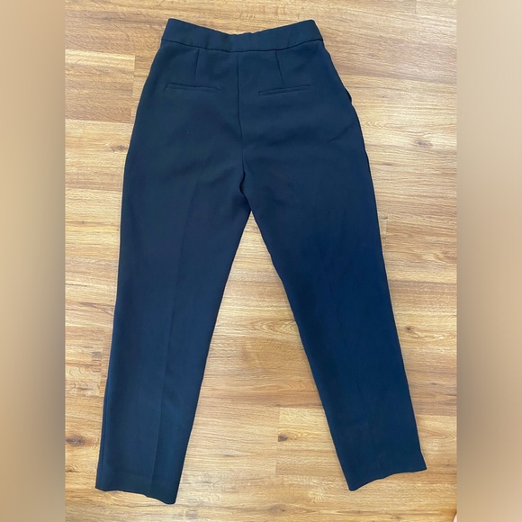 Aritzia Effortless Pant in Black - never worn! - Picture 3 of 3